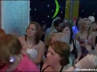 Grup seks kapëse e egër patty në natë klub