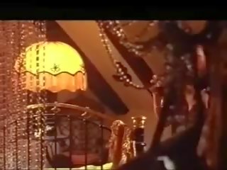 Keyhole 1975: falas filming seks video vid 75