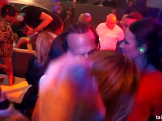Stunner staruri porno la dracu în club
