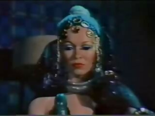 Superwoman 1977: বিনামূল্যে গ্রুপ রচনা চলচ্চিত্র চ্যানেল 66