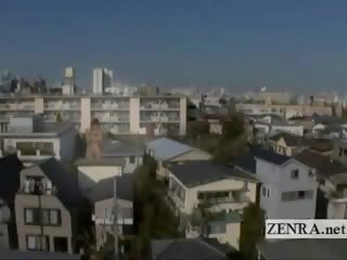 Formosa grande tetta jap adolescente diventa fifty piede alto gigante