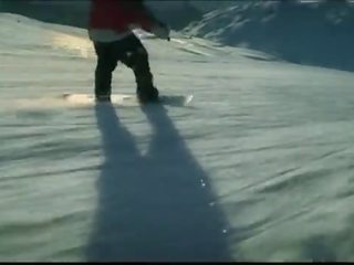 Smashing có ba người trượt tuyết chết tiệt trên mountain