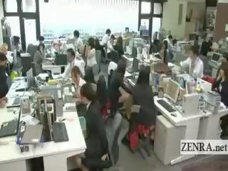 Subtitled enf japansk kontor damer safety bore stripping
