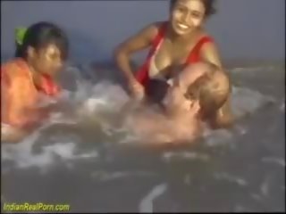 Sebenar warga india menyeronokkan di yang pantai, percuma sebenar xxx seks video mov f1